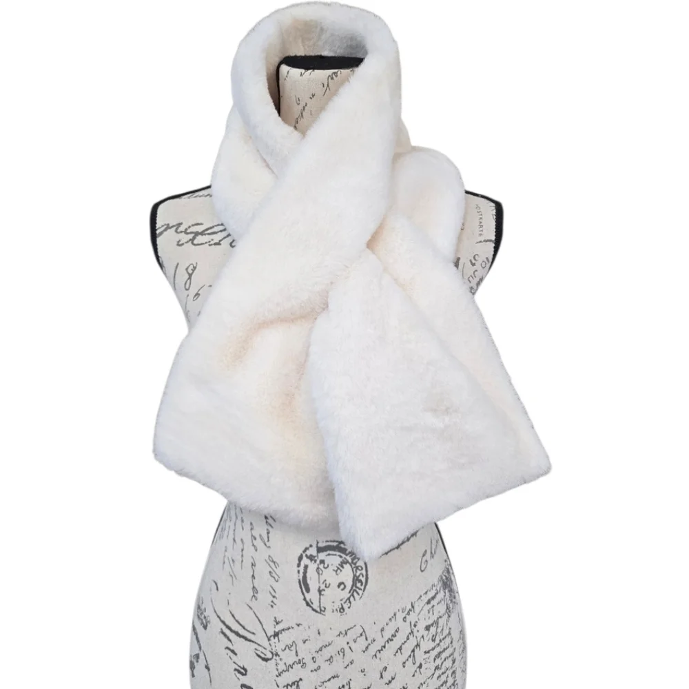 Apparis Bambi Faux Fur Winter White Pull Through Rectangle Scarf